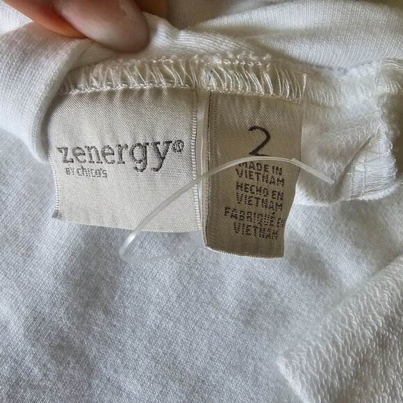Zenergy by Chico's White V back Sweatshirt Top Stitching detail size 2 or 12 - Picture 9 of 12